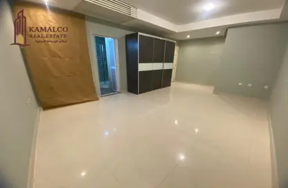 Apartment - 2 Bedrooms - 3 Bathrooms for rent in Umm Ghuwalina - Umm Ghuwailina - Doha