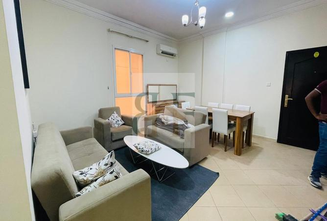 981887 - Property Image 2