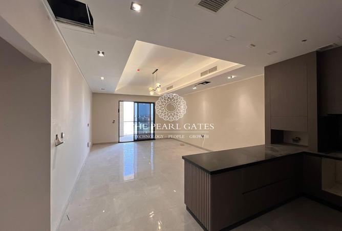 981818 - Property Image 2