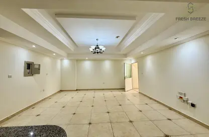 Apartment - 2 Bedrooms - 2 Bathrooms for rent in Al Nasr Street - Al Nasr - Doha