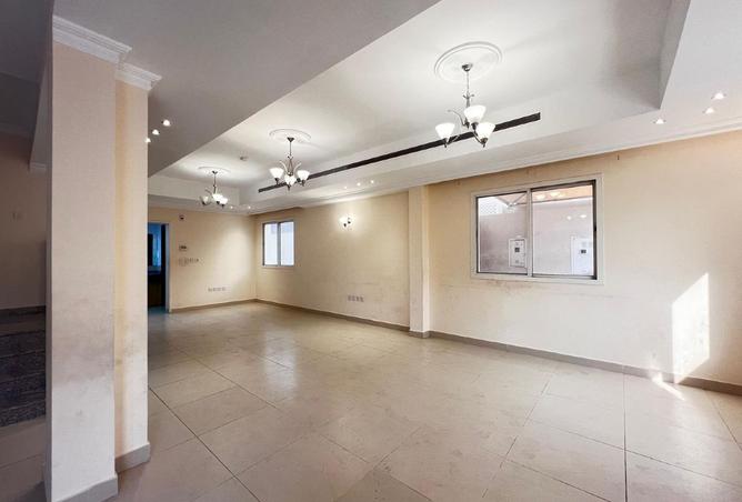 993504 - Property Image 3