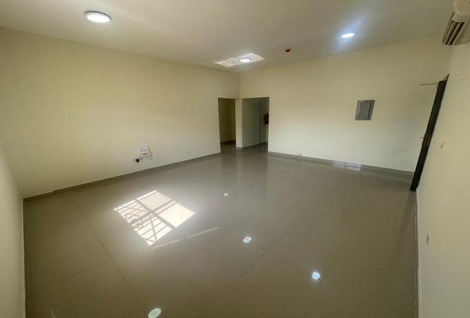 894012 - Property Image 3