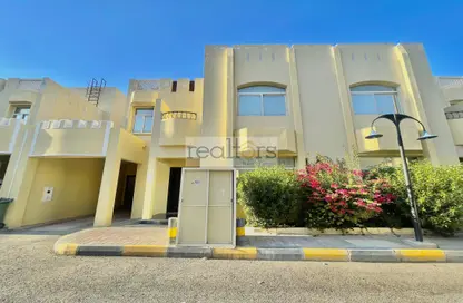 Villa - 4 Bedrooms - 4 Bathrooms for rent in Al Hanaa Street - Al Gharrafa - Doha