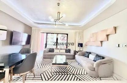 Apartment - 1 Bedroom - 2 Bathrooms for rent in Tower 13 - Porto Arabia - The Pearl Island - Doha
