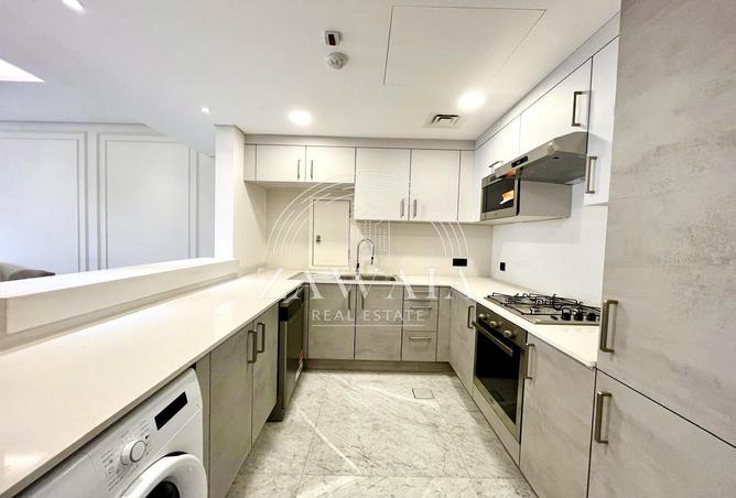 955577 - Property Image 3