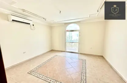Apartment - 4 Bedrooms - 2 Bathrooms for rent in Old Airport Road - Old Airport Road - Doha