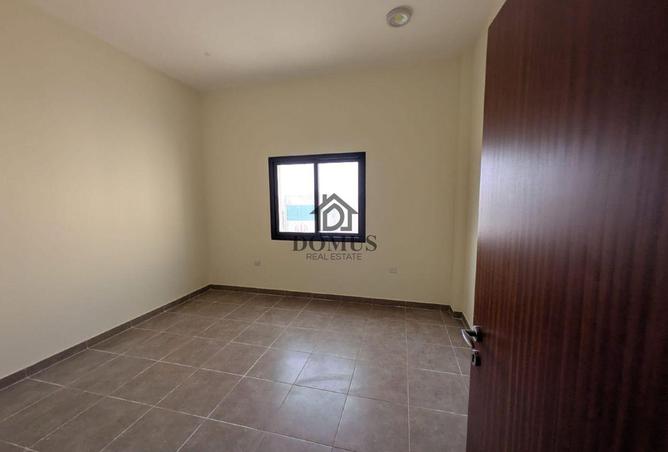 925521 - Property Image 3