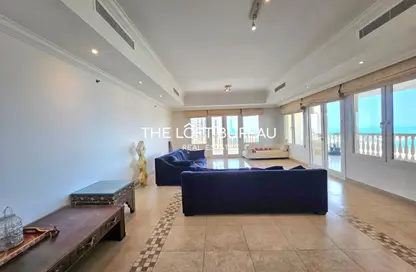 Apartment - 3 Bedrooms - 4 Bathrooms for rent in East Porto Drive - Porto Arabia - The Pearl Island - Doha