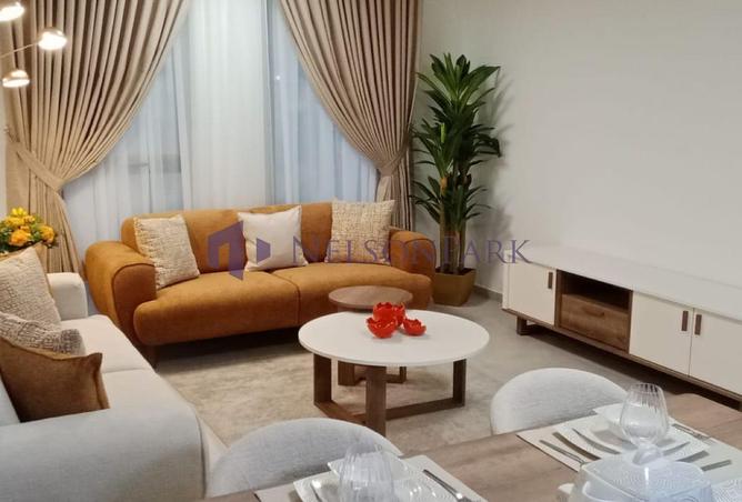 907430 - Property Image 3