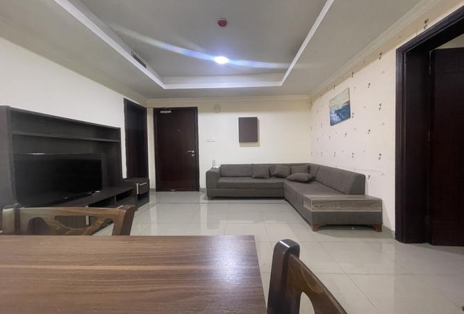 941848 - Property Image 2