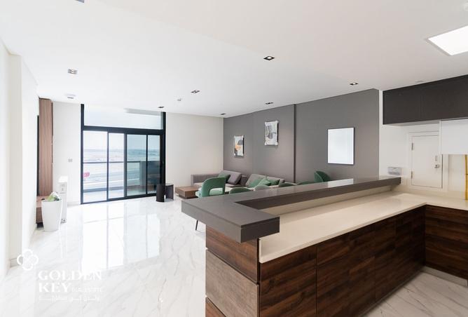 982702 - Property Image 2