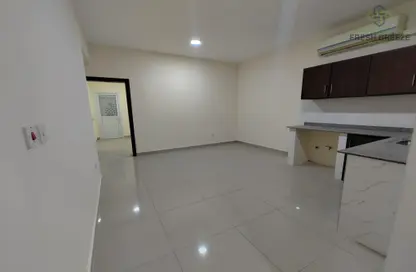 Apartment - 1 Bedroom - 1 Bathroom for rent in Old Al Ghanim - Al Ghanim - Doha