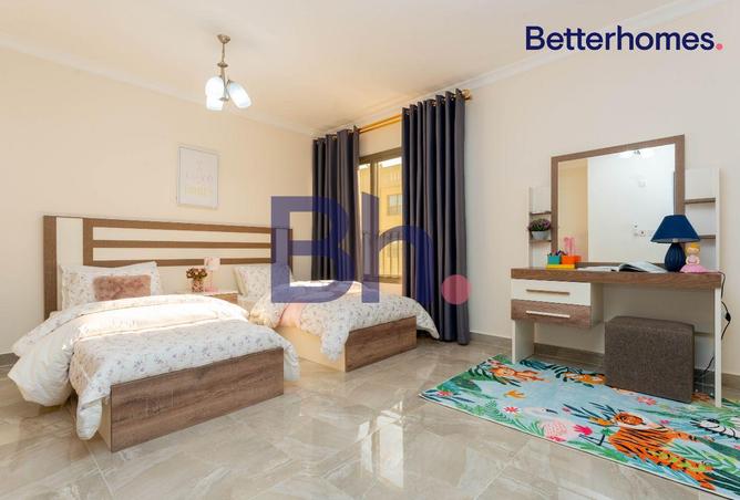 906089 - Property Image 3