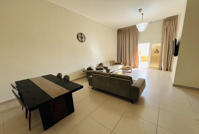 937611 - Property Image 2