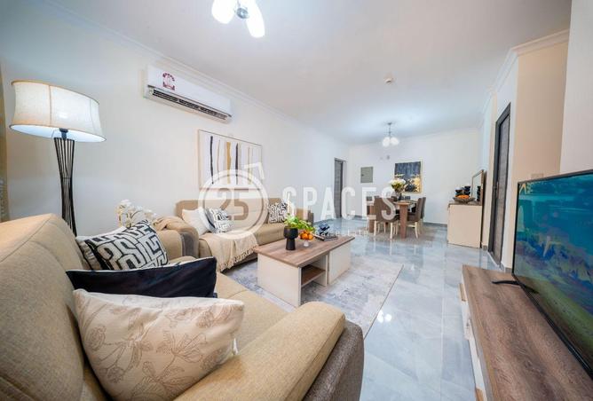 930875 - Property Image 2