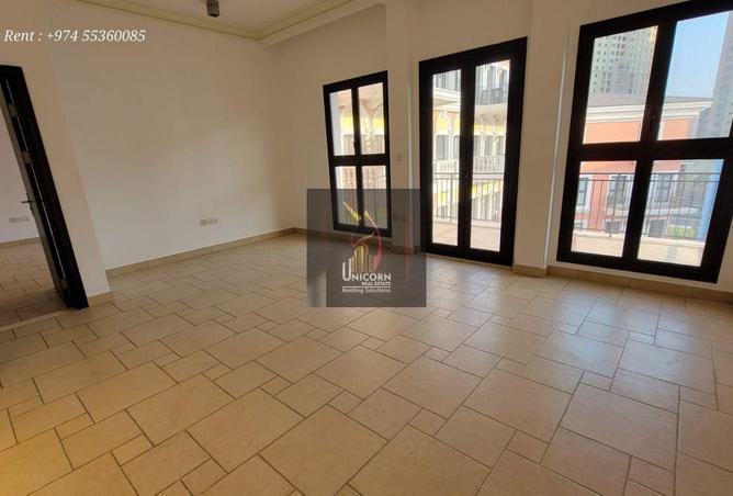 927905 - Property Image 3
