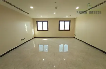 صورة لـ غرفة فارغة شقة - 2 غرف نوم - 2 حمامات للايجار في مدينة اللسيل - الوسيل ، صورة رقم 1