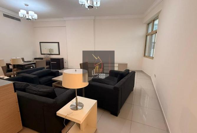 969262 - Property Image 2