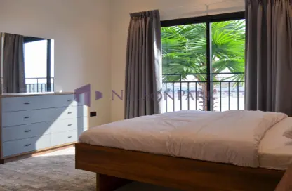 مجمع سكني - 5 غرف نوم - 6 حمامات للايجار في فلل النجمة - جنوب مويثر - منطقة مويثر - الدوحة