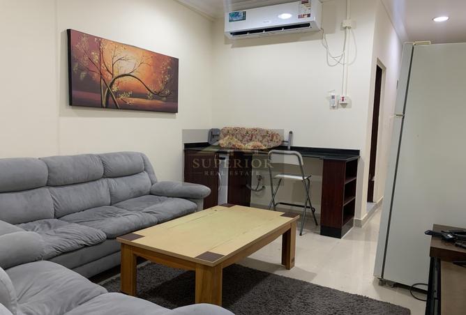 941879 - Property Image 2