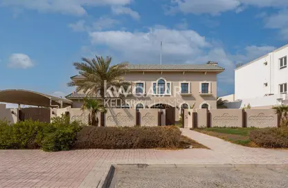 Villa - 6 Bedrooms - 6 Bathrooms for rent in Al Dafna - Al Dafna - Doha