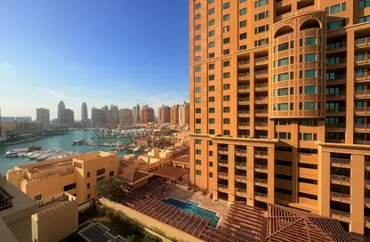 Apartment - 1 Bedroom - 2 Bathrooms for rent in West Porto Drive - Porto Arabia - The Pearl Island - Doha