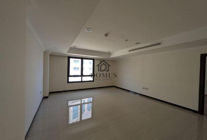 957680 - Property Image 2