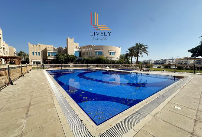 1001275 - Property Image 3