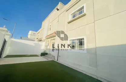 Villa - 5 Bedrooms - 5 Bathrooms for rent in Old Airport Road - Old Airport Road - Doha