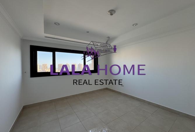 971732 - Property Image 3