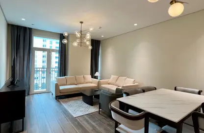 Apartment - 1 Bedroom - 2 Bathrooms for rent in Floresta Gardens - Floresta Gardens - The Pearl Island - Doha Apartment - 1 Bedroom - 2 Bathrooms for rent in Floresta Gardens - Floresta Gardens - The Pearl Island - Doha