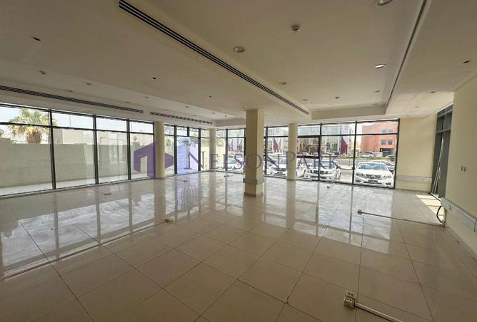 958115 - Property Image 3