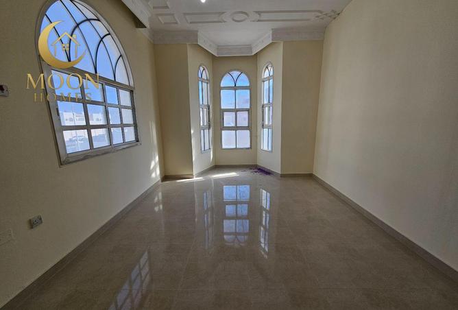 977301 - Property Image 2