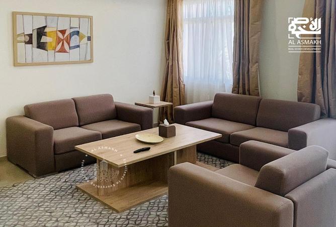 941915 - Property Image 2