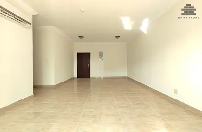 Apartment - 3 Bedrooms - 2 Bathrooms for rent in Anas Street - Fereej Bin Mahmoud North - Fereej Bin Mahmoud - Doha