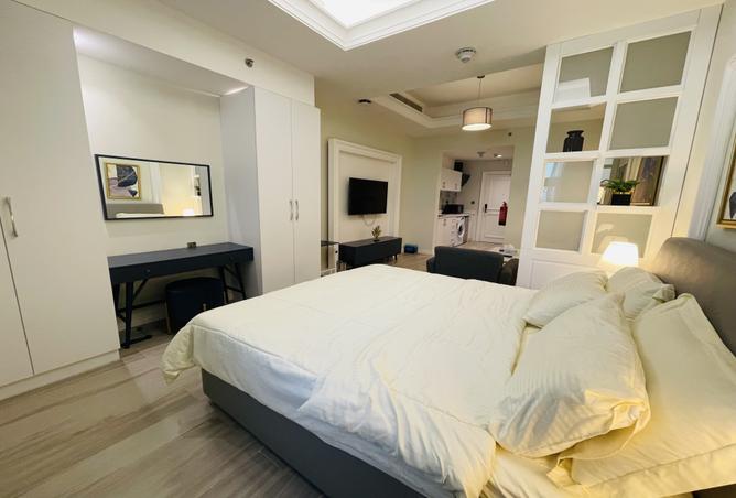 988218 - Property Image 2