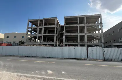 سكن عمال - استوديو - 8 حمامات للبيع في بركة العوامر - الوكرة
