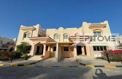Villa - 4 Bedrooms - 4 Bathrooms for rent in Al Duhail - Al Duhail - Doha
