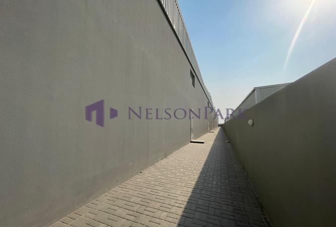 975735 - Property Image 3