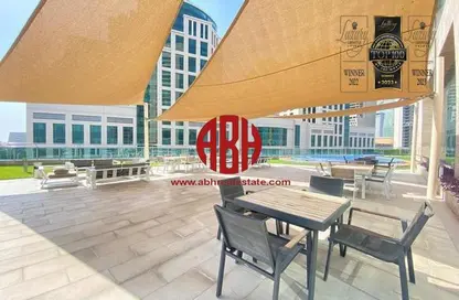Apartment - 1 Bedroom - 2 Bathrooms for rent in Marina Tower 02 - Marina District - Lusail