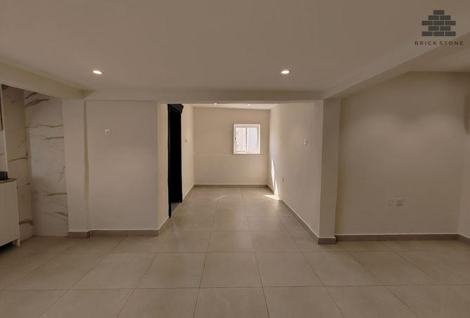 943009 - Property Image 3
