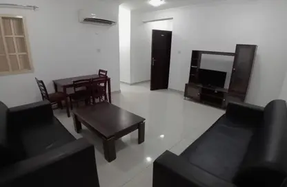 Apartment - 1 Bedroom - 1 Bathroom for rent in Umm Ghwailina Comm - Umm Ghuwalina - Umm Ghuwailina - Doha