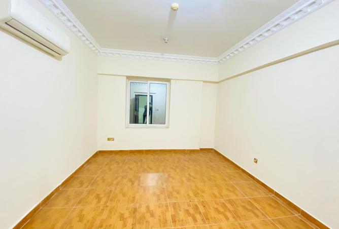 977770 - Property Image 3