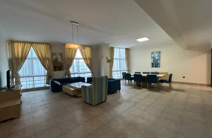 Apartment - 2 Bedrooms - 3 Bathrooms for rent in Fereej Bin Mahmoud South - Fereej Bin Mahmoud - Doha