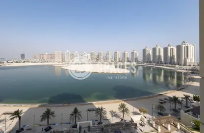 شقة - 2 غرف نوم - 4 حمامات للايجار في فيفا بحرية شرق - فيفا بحرية - جزيرة اللؤلؤة - الدوحة