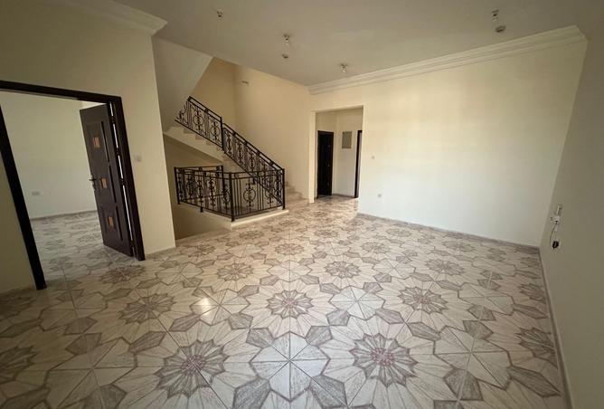942640 - Property Image 2
