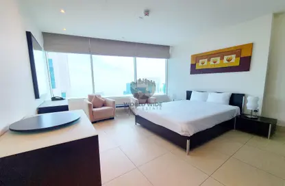 صورة لـ غرفة- غرفة النوم شقة - 3 غرف نوم - 4 حمامات للايجار في الخليج الجنوبي - الخليج الغربي - الدوحة ، صورة رقم 1