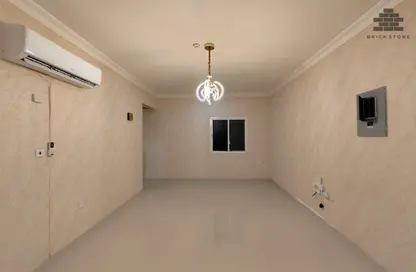 Apartment - 2 Bedrooms - 2 Bathrooms for rent in Old Airport Road - Old Airport Road - Doha Apartment - 2 Bedrooms - 2 Bathrooms for rent in Old Airport Road - Old Airport Road - Doha