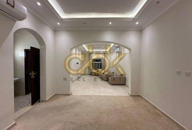 970872 - Property Image 3