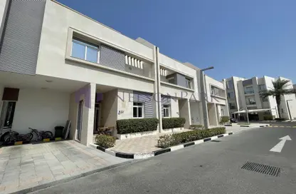 Compound - 3 Bedrooms - 5 Bathrooms for rent in Al Dana st - Muraikh - AlMuraikh - Doha